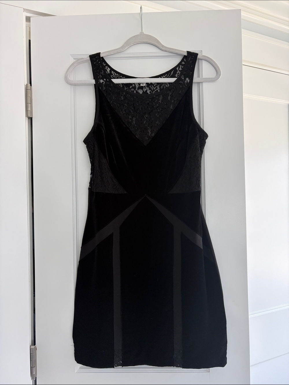 Ecoté - Velvet and Lace Style Mini Dress - Size M